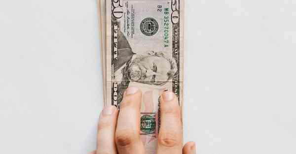 大数据包含设备数据的行业文章