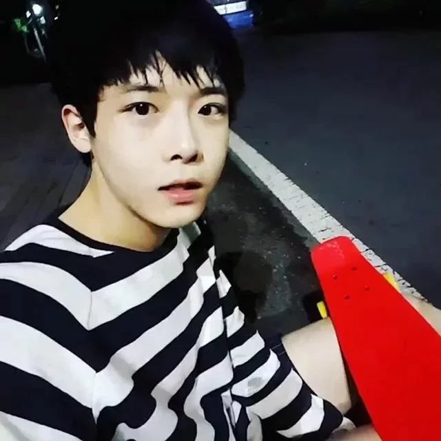 阮达栋韦