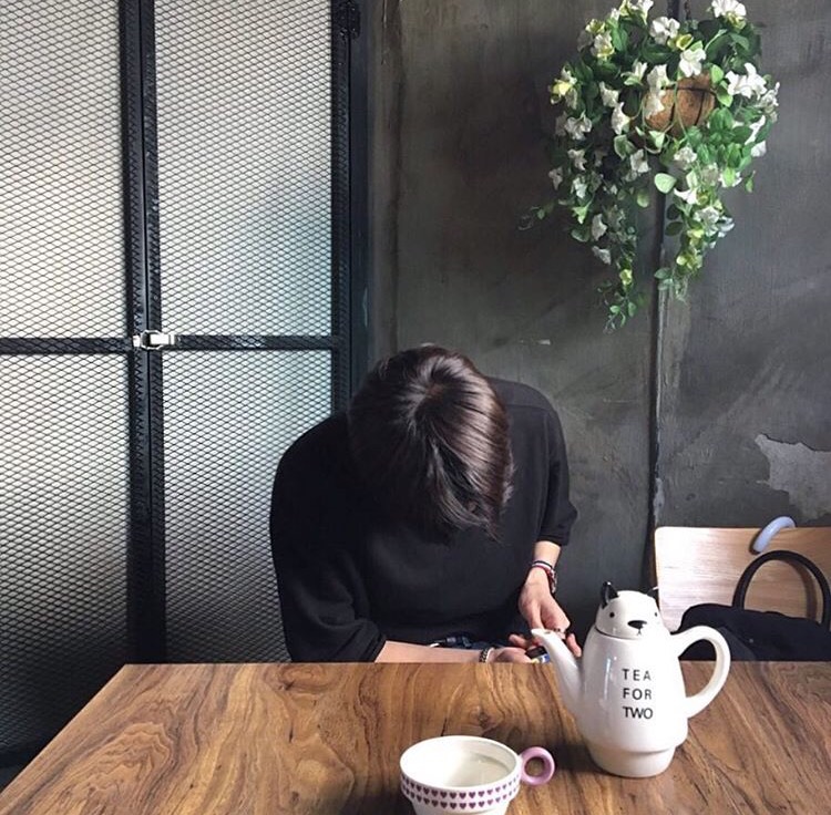 胡琪鸿旭