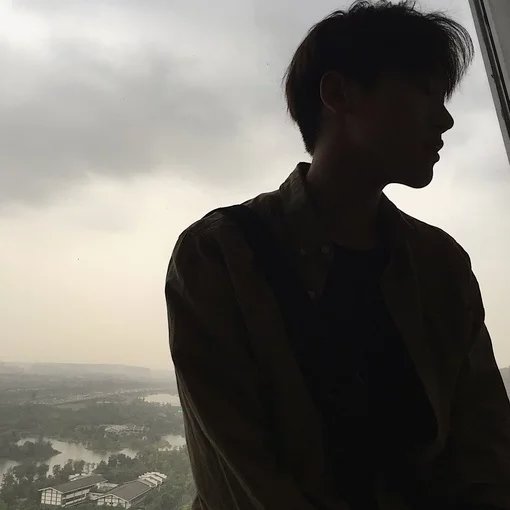 滕仁彦伊